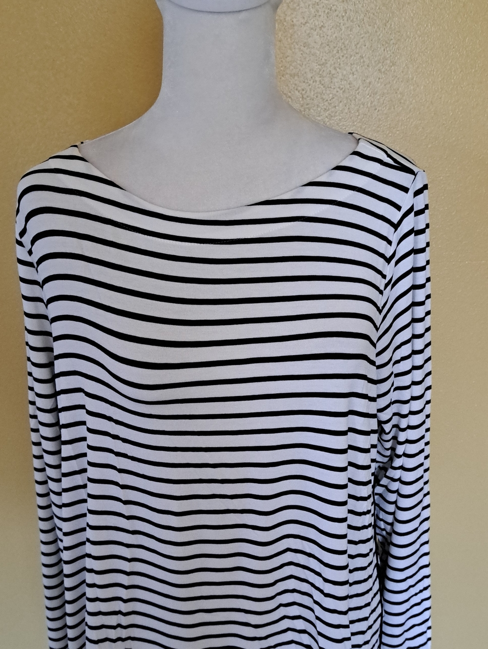 J. Jill Black & White Striped Long-Sleeve Tee